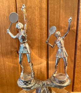 lot 114 image: Vintage Mother-Daughter Tournament 1st Place 1973 Trophy