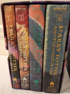 lot 324 image: Full Harry Potter Book Series