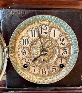 lot 134 image: Vintage Seth Thomas Mantle Clock
