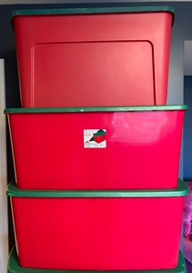 lot 132 image: 5 Plastic Storage Bins with Covers