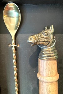 lot 147 image: Twos Company Thoroughbred Horse Themed Muddler and Stirrer in Original Box