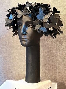lot 15B image: Butterflies for Brains Sculpture