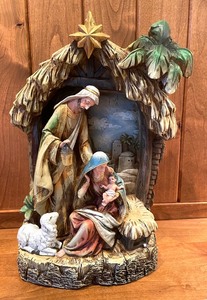 lot 177 image: New Holy Family in Creche Resin Statue