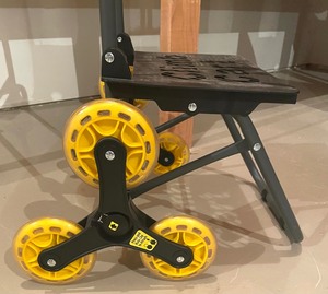 lot 405 image: Foldable Climb Cart