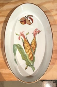 lot 425 image: Grouping of Serving Dishes