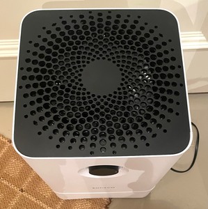 lot 429 image: Boneco Air Purifier with Manual