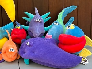 lot 239 image: Colorful Plush Funny Friends