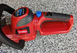 lot 250A image: Toro Electric Hedge Trimmer