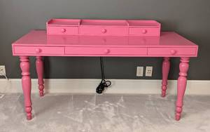 lot 21A image: Pretty Pink Writing Desk