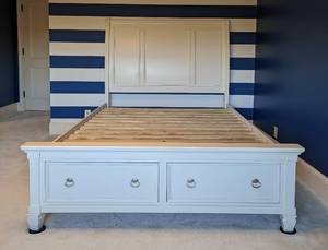 lot 14 image: Queen White Wood Storage Bed Frame