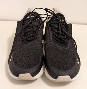 lot 287 image: Black Womans Nike Air Max 270 Sneakers