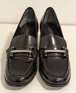 lot 288 image: Womans Ralph Lauren Black Leather Loafers