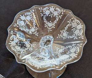 lot 62 image: Fostoria Etched Compote and Footed Bowl