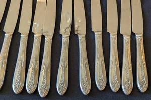 lot 66 image: National Silver Co Plated Flatware Set