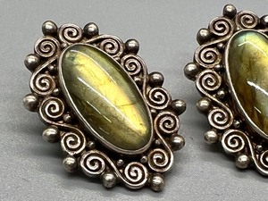 lot 450 image: Vintage Sterling and Tigers Eye Clip Earrings