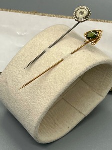 lot 234A image: Two Vintage Hat Pins including Vintage 10k Hat Pin