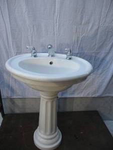 lot 48 image: &nbspPedestal Sink with Moen Faucet
