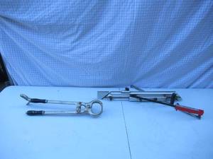 lot 55 image: Lot of 2 items Burdizzo Cattle Castrator and Osbourne Table Saw Miter EB-3