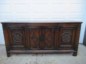 lot 15 image: Vintage Solid Oak Carved Server CredenzaSideboard. Life Time Furniture.