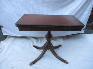 lot 65 image: Unique Vintage Spinning Game Table with paw feet