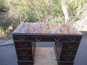 lot 13 image: Vintage Kneehole Desk with glass top