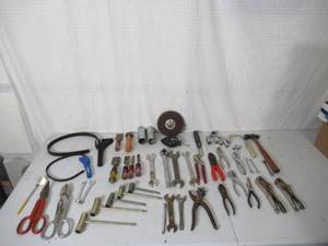 lot 96 image: Lot of Tools