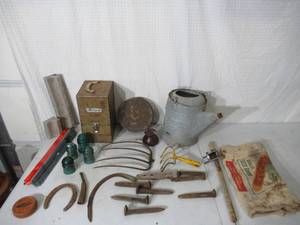 lot 112 image: Miscellaneous Vintage Lot