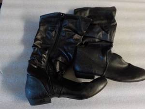 Lower East Side size 10 Black Boots...