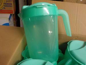 Case of 26 Aqua Lagoon Plastic Gall...