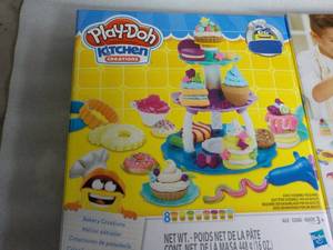 2 Play Doh Kitchen Creations...