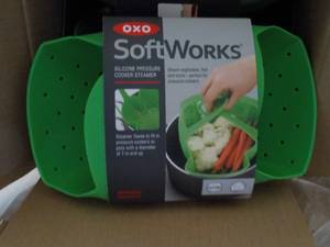 Case of 4 OXO Softworks Silicone Pr...