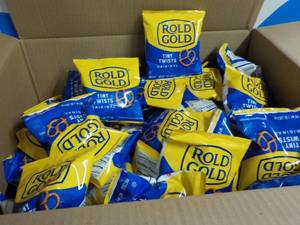 Case of Rold Gold Tiny Twists...