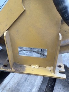lot 7 image: Graco grease reel