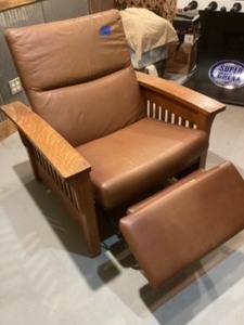 lot 30 image: Leather chair recliner - brown