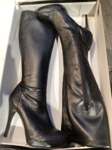lot 54 image: Colin Stuart leather high heel boots