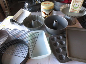 lot 75 image: Baking Pans