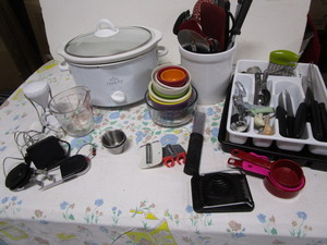 lot 83 image: Kitchen Gadgets