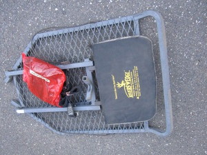 lot 105 image: Platform Stand