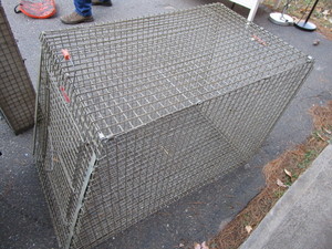 lot 113 image: Wire Kennel
