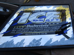 lot 119 image: Budweiser Mirror