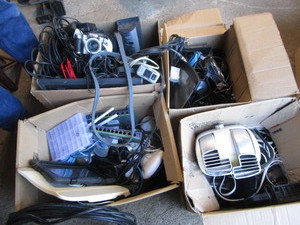 lot 141 image: Electronics & Cords