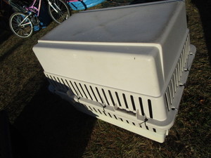 lot 127 image: Dog Kennel
