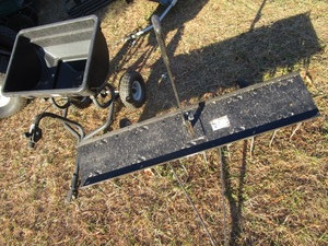 lot 131 image: Trailer Spreader, Thatcher