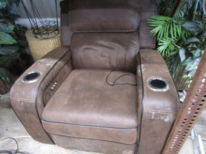 lot 155 image: Gaming Chair
