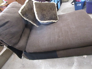 lot 150 image: Chaise Lounge