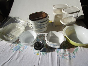 lot 171 image: Corning & Pyrex