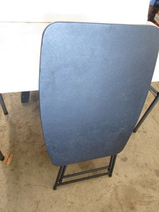 lot 200 image: Adjustable Height Table