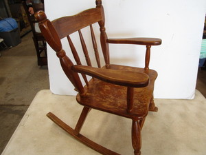 lot 184 image: Toddler Rocker