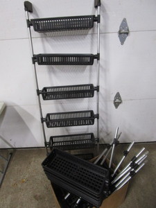 lot 226 image: Over Door Baskets