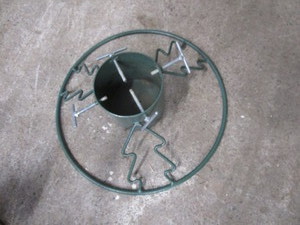 lot 282 image: Tree Stand